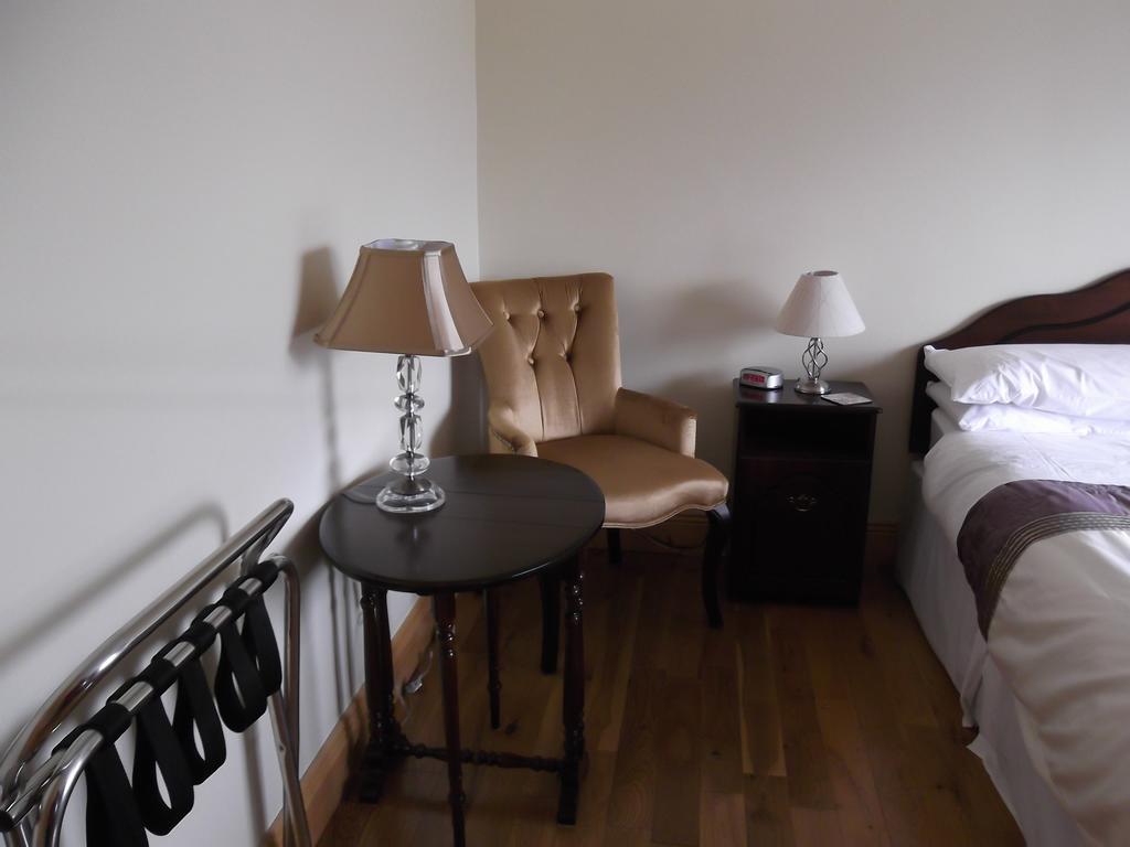 Ashley Lodge Bed & Breakfast Rosslare Harbour Buitenkant foto